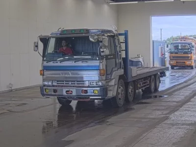 Isuzu GIGA