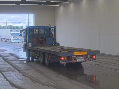 Isuzu GIGA