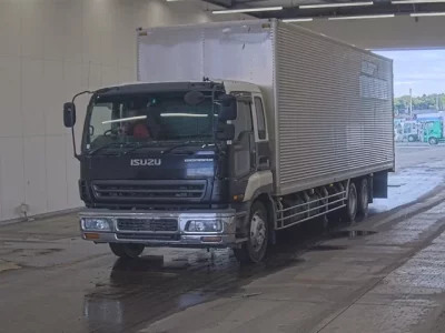 Isuzu GIGA