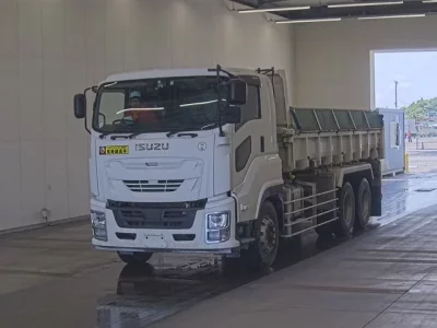 Isuzu GIGA