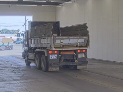 Isuzu GIGA