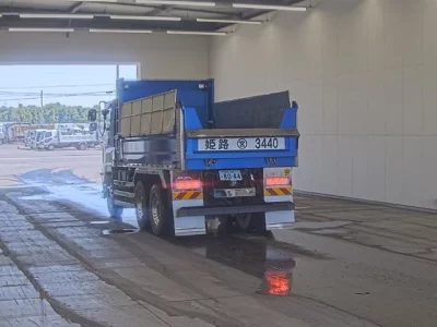 Isuzu GIGA