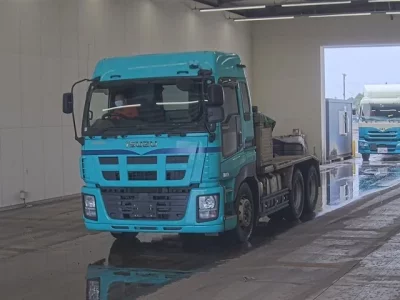 Isuzu GIGA