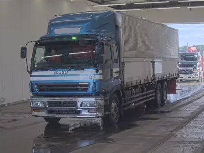 Isuzu GIGA