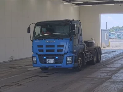 Isuzu GIGA