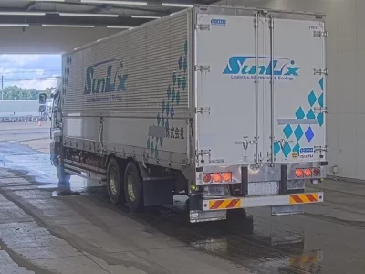 Isuzu GIGA
