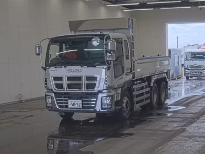 Isuzu GIGA