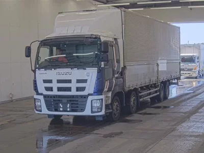 Isuzu GIGA