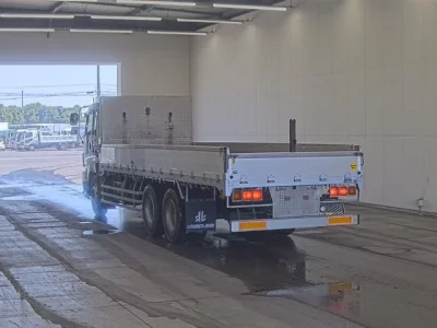 Isuzu GIGA