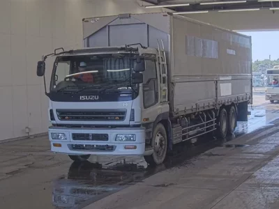 Isuzu GIGA