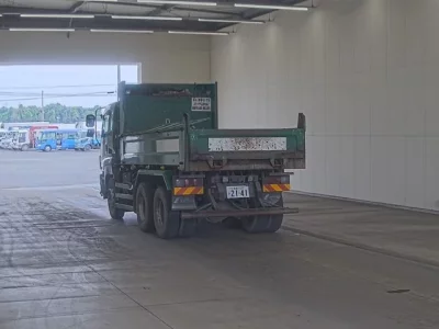 Isuzu GIGA