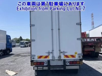 Isuzu GIGA