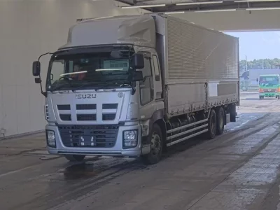 Isuzu GIGA
