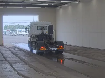 Isuzu GIGA