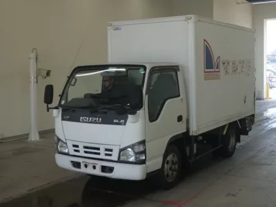 Isuzu ELF