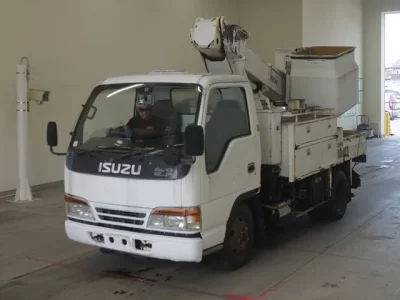 Isuzu ELF