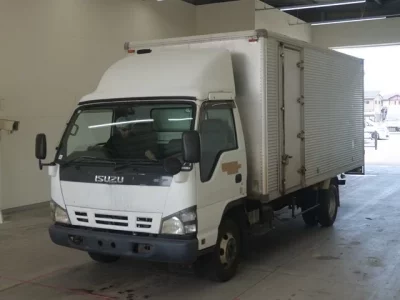 Isuzu ELF