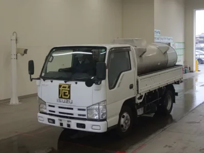Isuzu ELF
