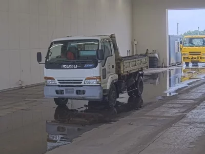 Isuzu JUSTON