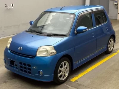 Daihatsu Esse