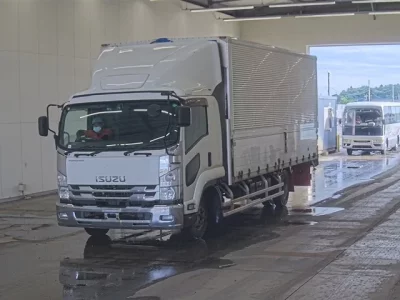 Isuzu FORWARD