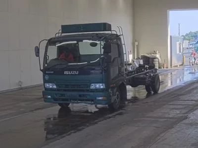 Isuzu FORWARD