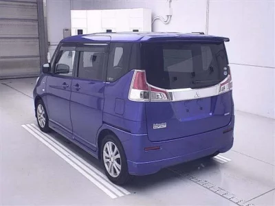 Mitsubishi DELICA D2