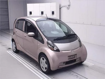 Mitsubishi I