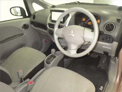 Mitsubishi I