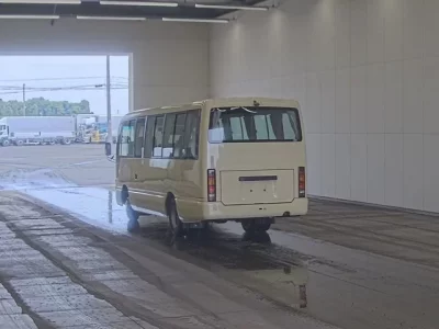 Isuzu JOURNEY