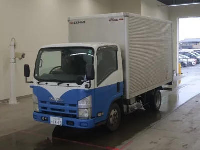 Isuzu ELF