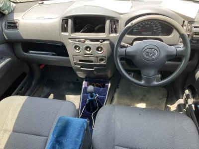 Toyota SUCCEED