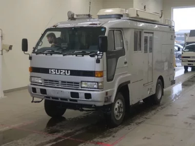Isuzu ELF