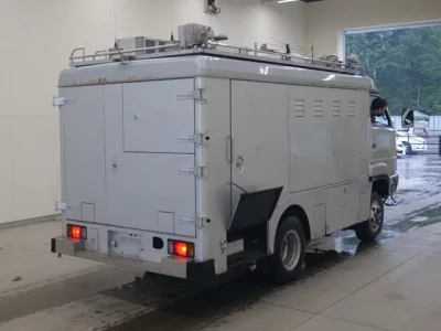 Isuzu ELF