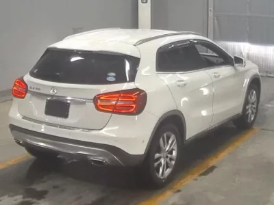 Mercedes-Benz GLA CLASS