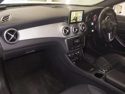 Mercedes-Benz GLA CLASS