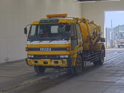 Isuzu TRUCK