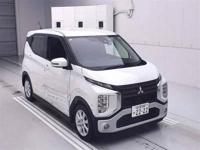 Mitsubishi EK X