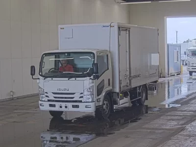 Isuzu ELF