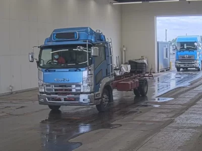 Isuzu FORWARD