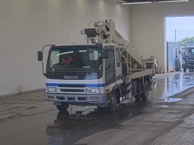 Isuzu FORWARD