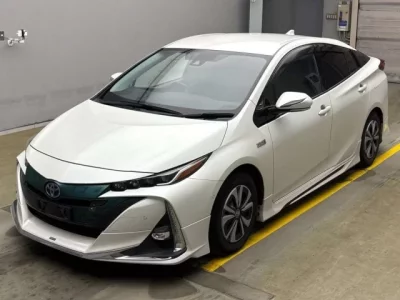 Toyota PRIUS PHV