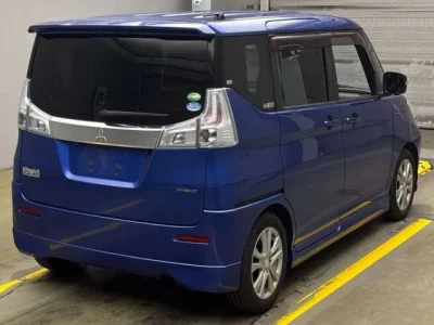 Mitsubishi DELICA D2