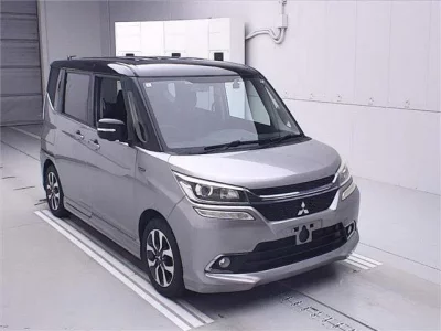 Mitsubishi DELICA D2