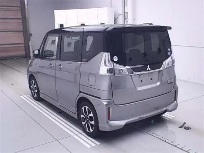 Mitsubishi DELICA D2
