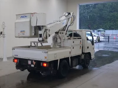 Isuzu ELF