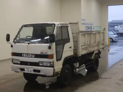 Isuzu ELF