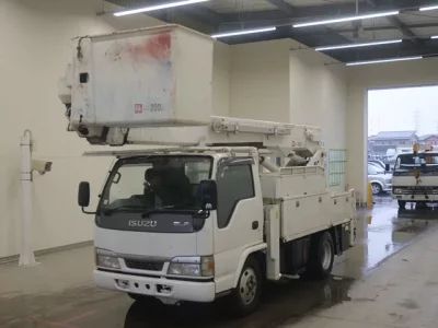 Isuzu ELF