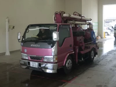 Isuzu ELF