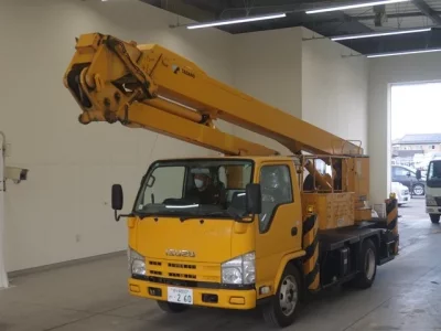 Isuzu ELF